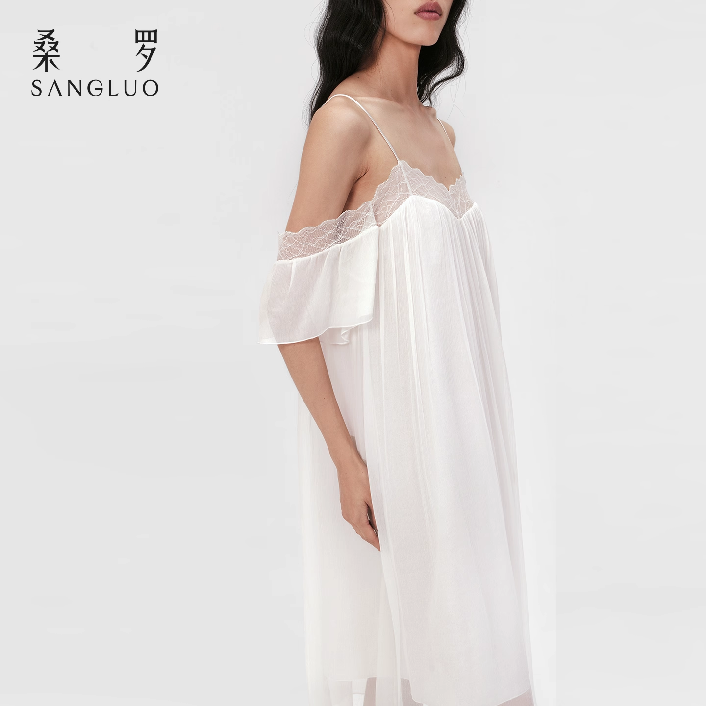 Mulberry silk halter dress, a sexy silhouette vacation dress for women