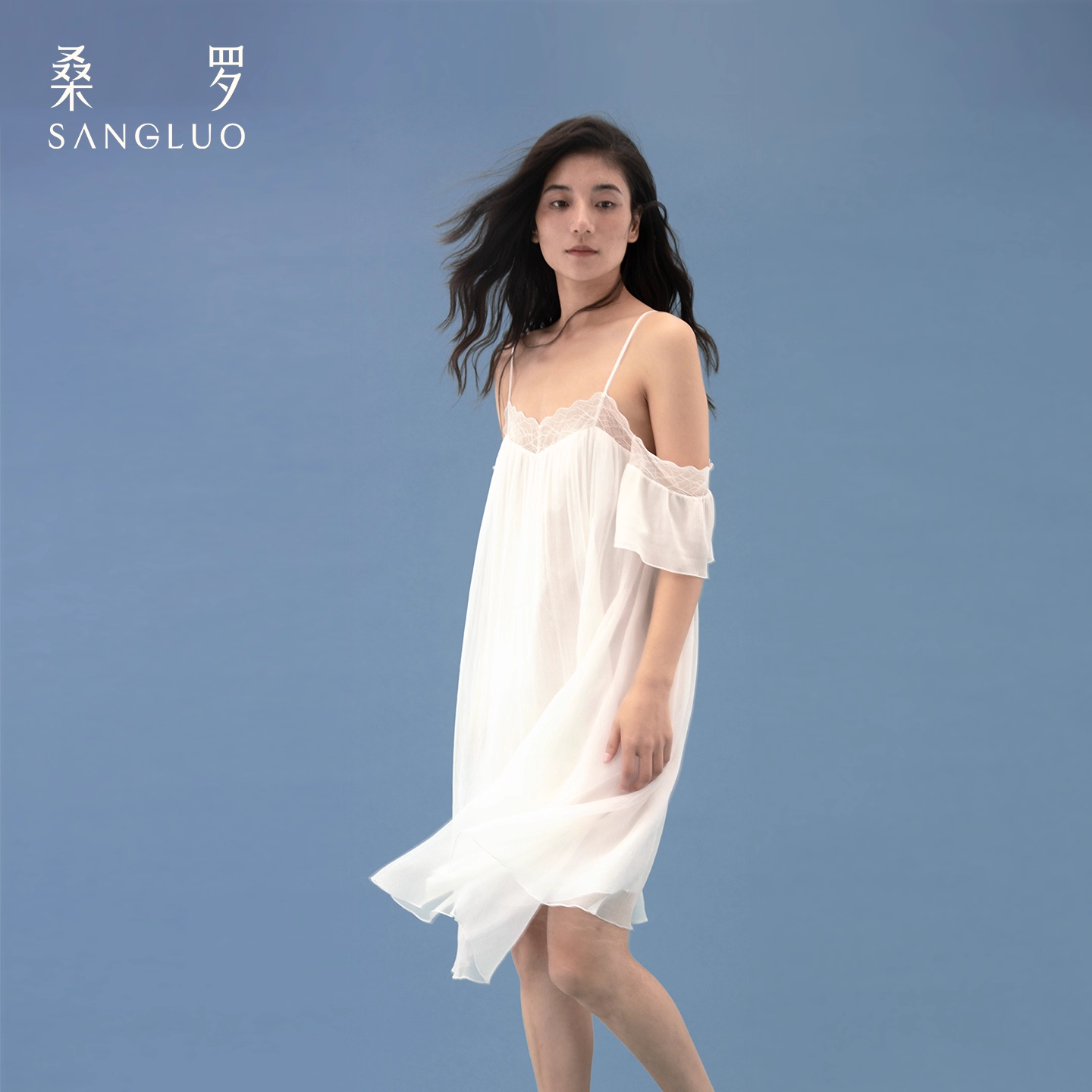 Mulberry silk halter dress, a sexy silhouette vacation dress for women