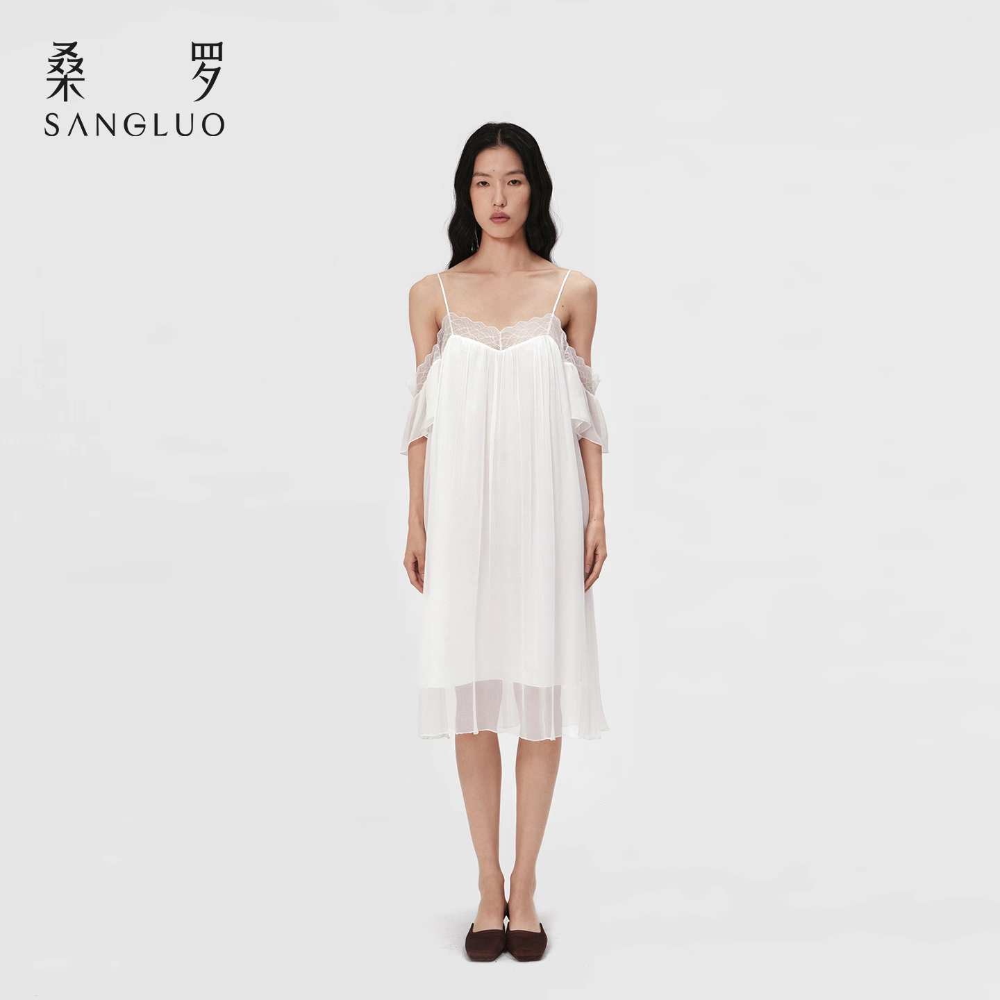 Mulberry silk halter dress, a sexy silhouette vacation dress for women