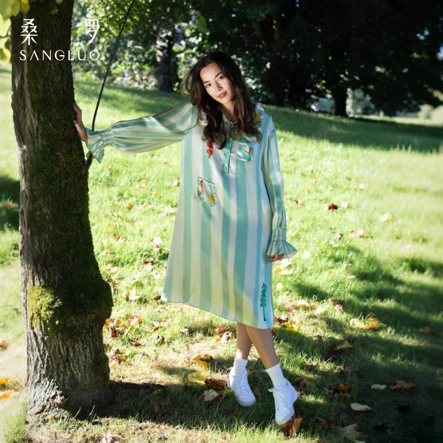 Sanluo Tongqu 100% Mulberry Silk Long-sleeved pajamas Set for Home wear