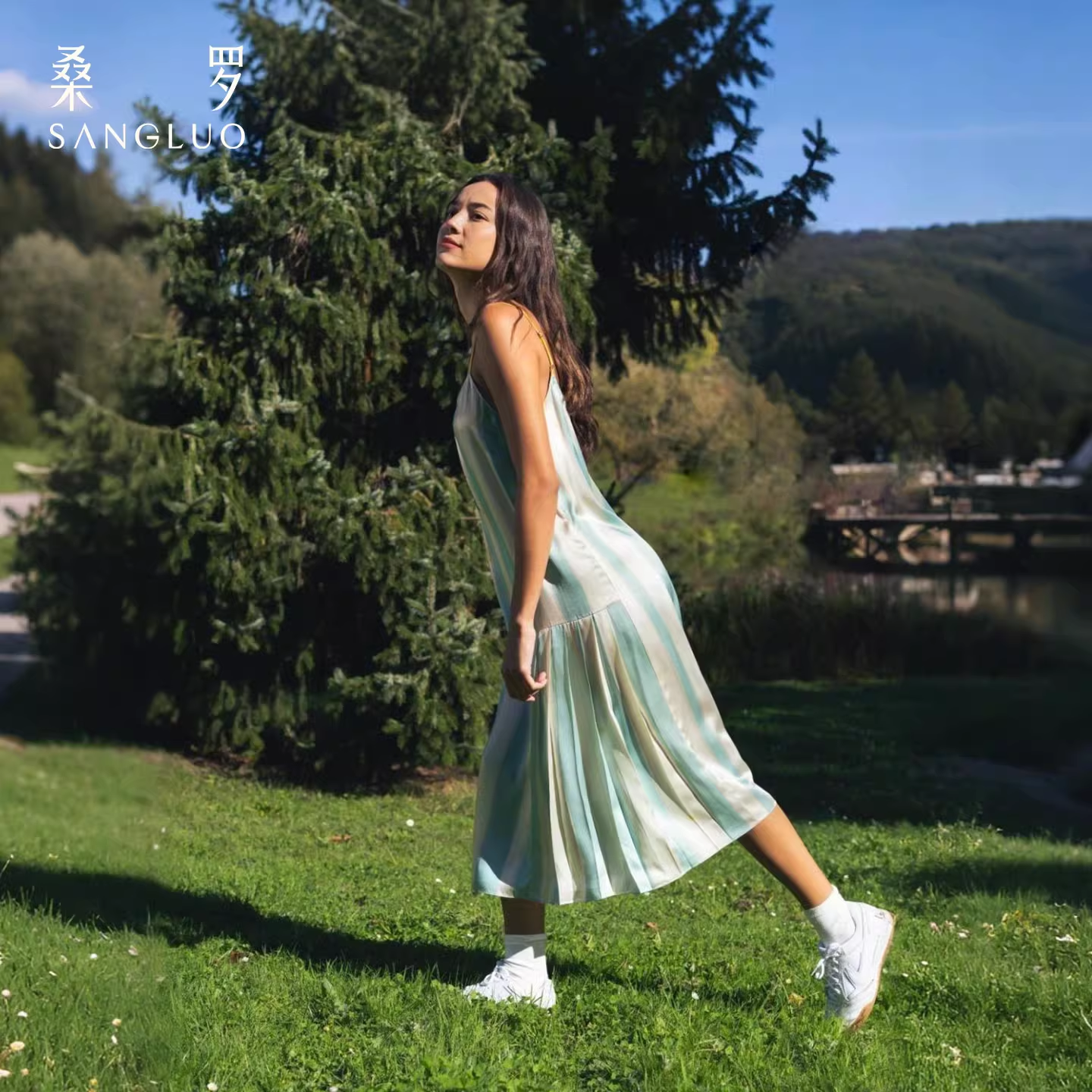 Sanluo Tongqu 100% Mulberry Silk Long-sleeved pajamas Set for Home wear