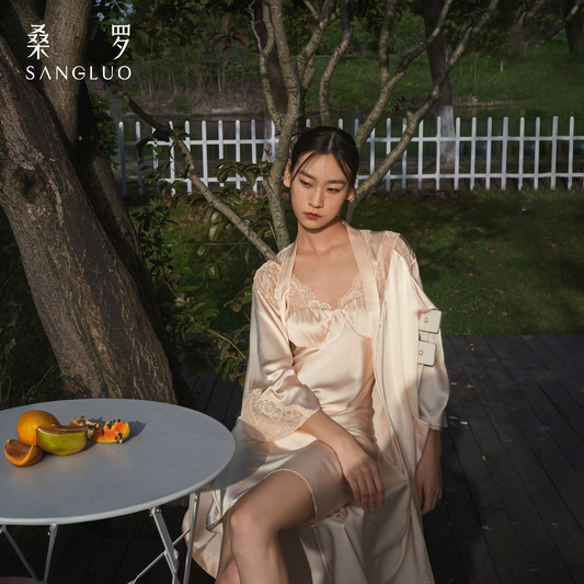 100% mulberry silk home wear and silk bathrobes